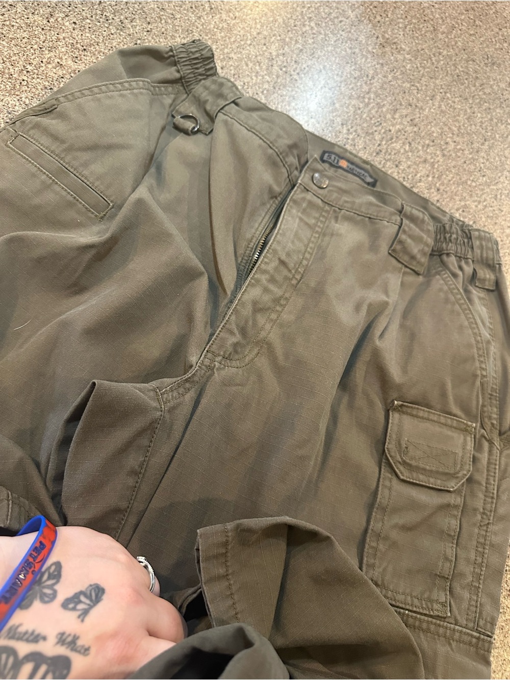 5.11 Tactical Olive Green Cargo Pants with Multiple Pockets - Picture 2 of 5